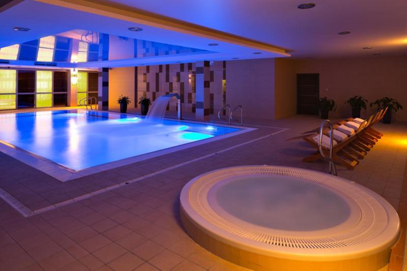 Z-Hotel Business & Spa Отвоцк Экстерьер фото