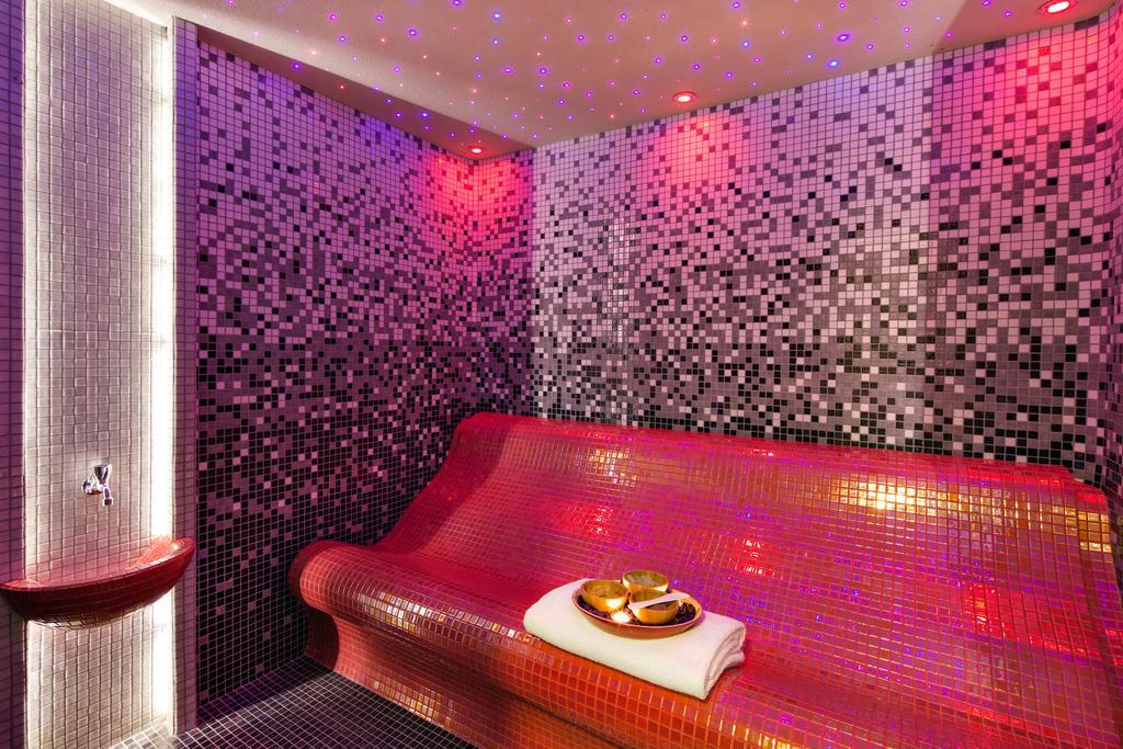 Z-Hotel Business & Spa Отвоцк Экстерьер фото
